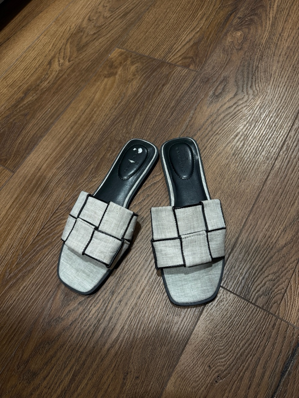 Bandolino Woven Square-Strap Slide Sandals Size 8.5